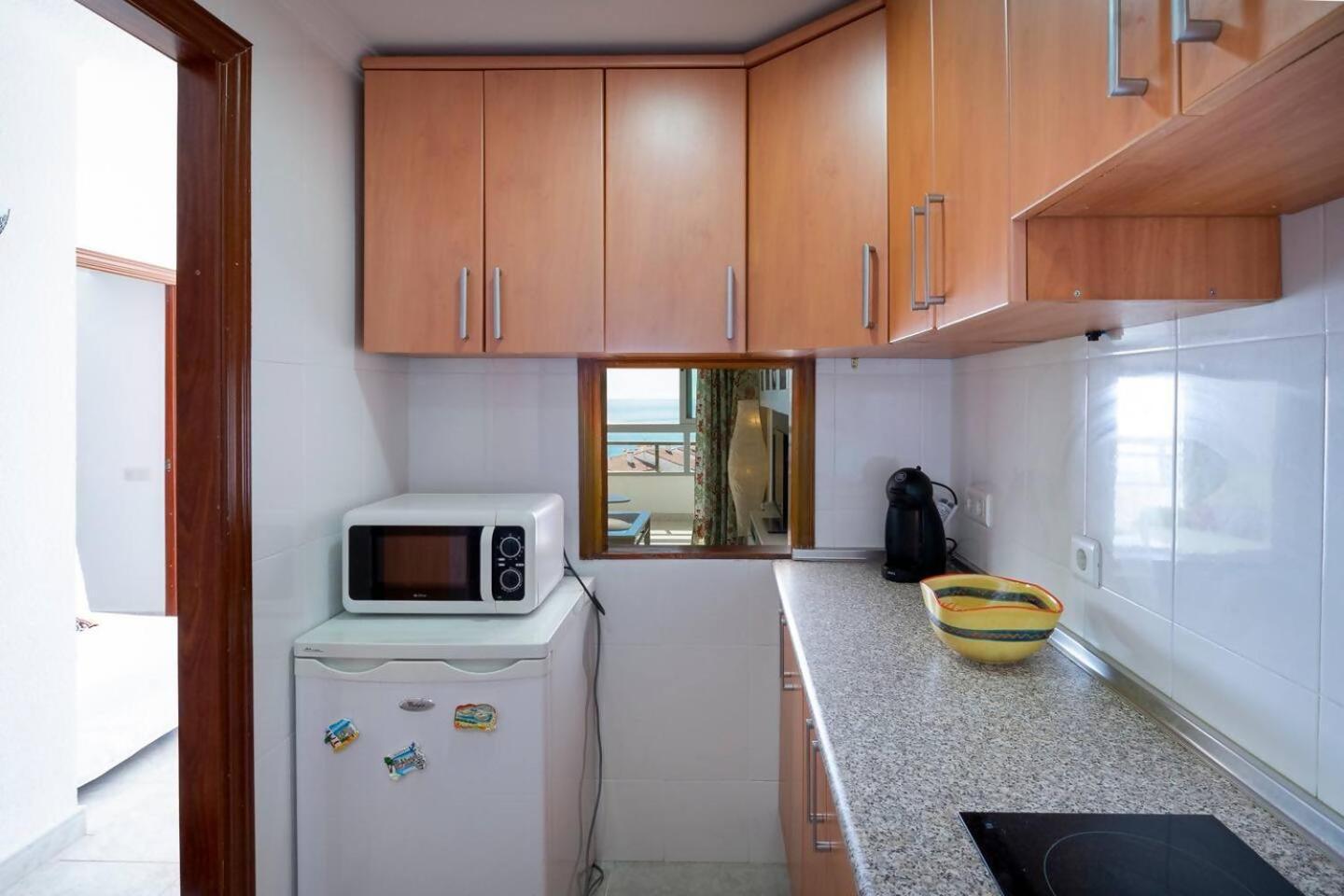Stunning Apartment 50 Meters From The Sea Benalmadena Exterior photo