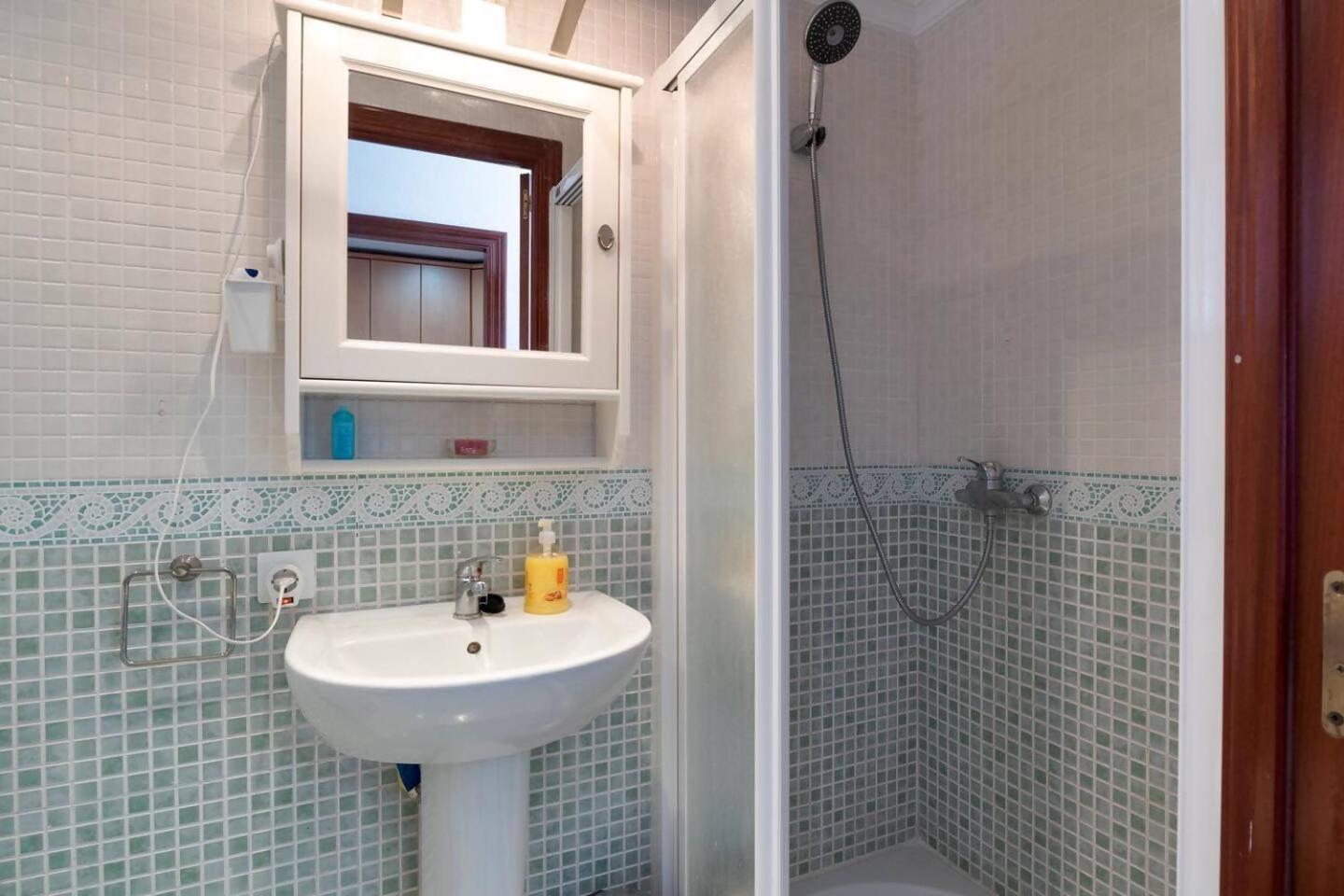 Stunning Apartment 50 Meters From The Sea Benalmadena Exterior photo