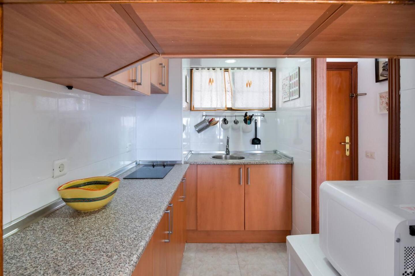 Stunning Apartment 50 Meters From The Sea Benalmadena Exterior photo
