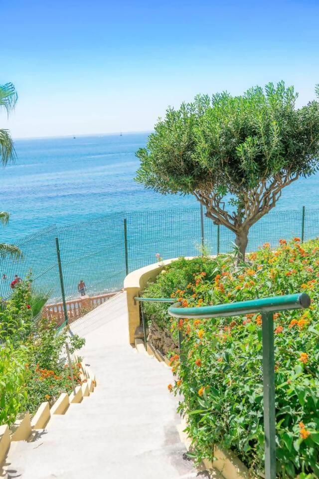 Stunning Apartment 50 Meters From The Sea Benalmadena Exterior photo